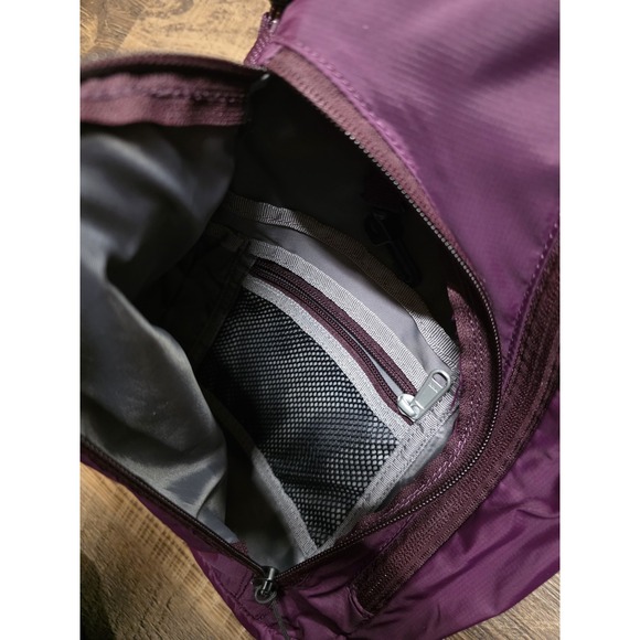 Eddie Bauer Maroon Slingback Backpack - Picture 2 of 4